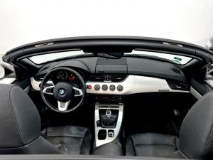 BMW Z4 sDrive23i 2p (2)
